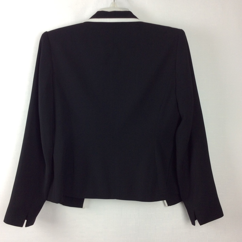 Amanda Smith Jacket With Blouse. - image 8
